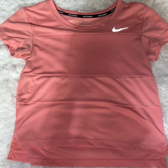 Nike running top - Picture 1 of 3